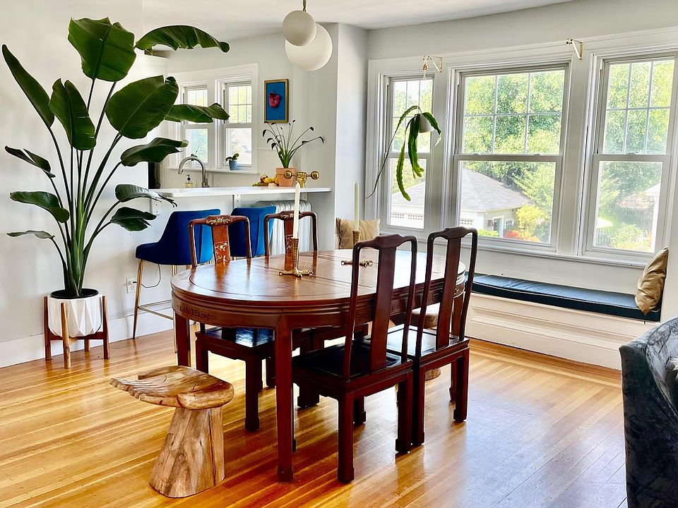 1st image of 116 Bartlett Ave