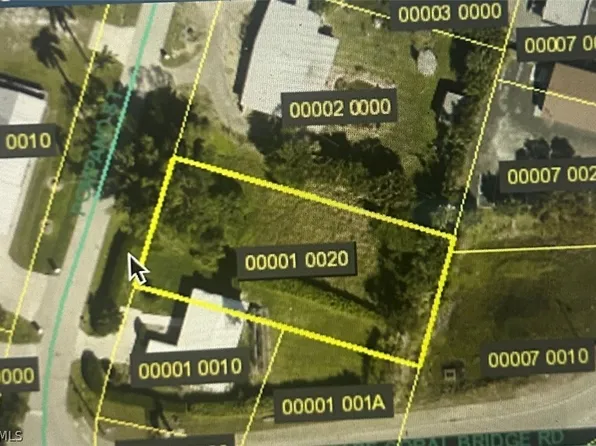 6081 Pompano St, Fort Myers, FL 33919