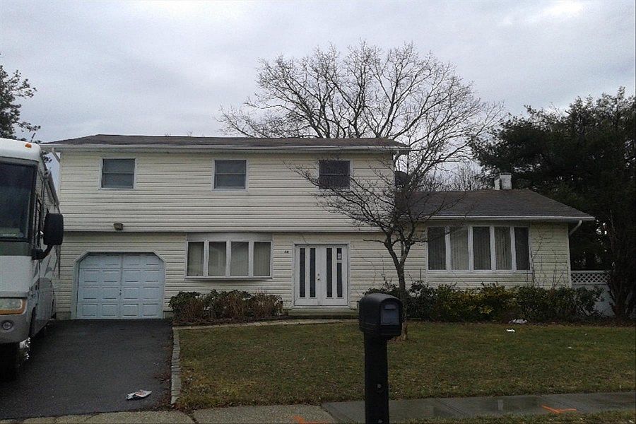 1st image of 22 Stevenson Pl