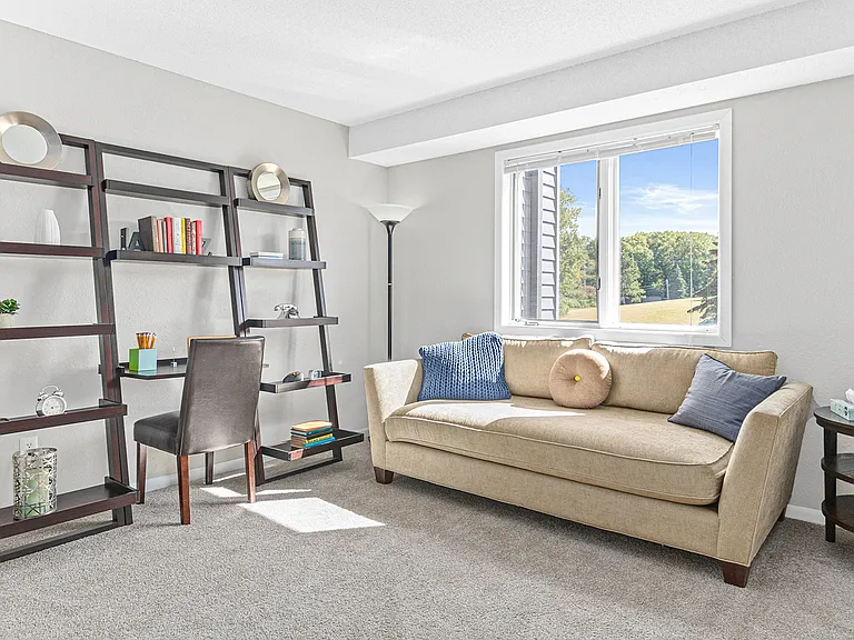 Park Place Apartments — Photo 10