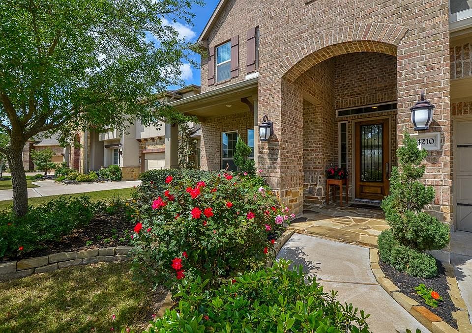 1st image of 24210 Olivara Ln