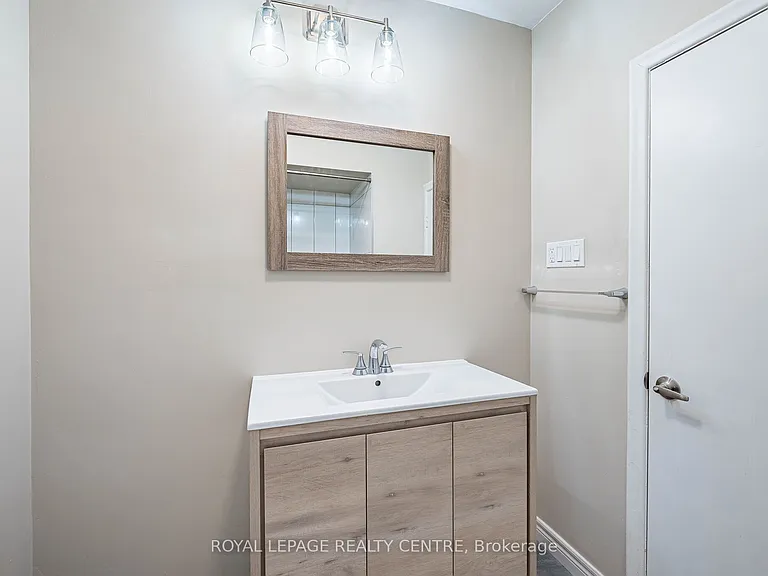 339 Sheppard Ave E #3 — Photo 29