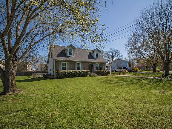 4th image of 3451 Arvin Dr