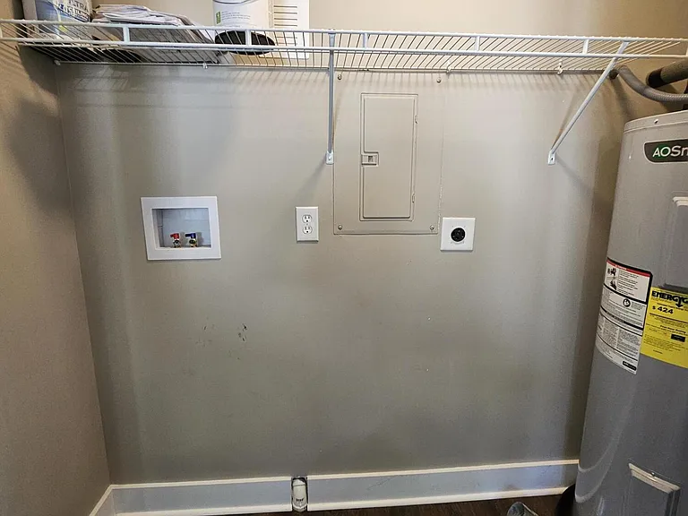 16 White Oak St — Photo 5