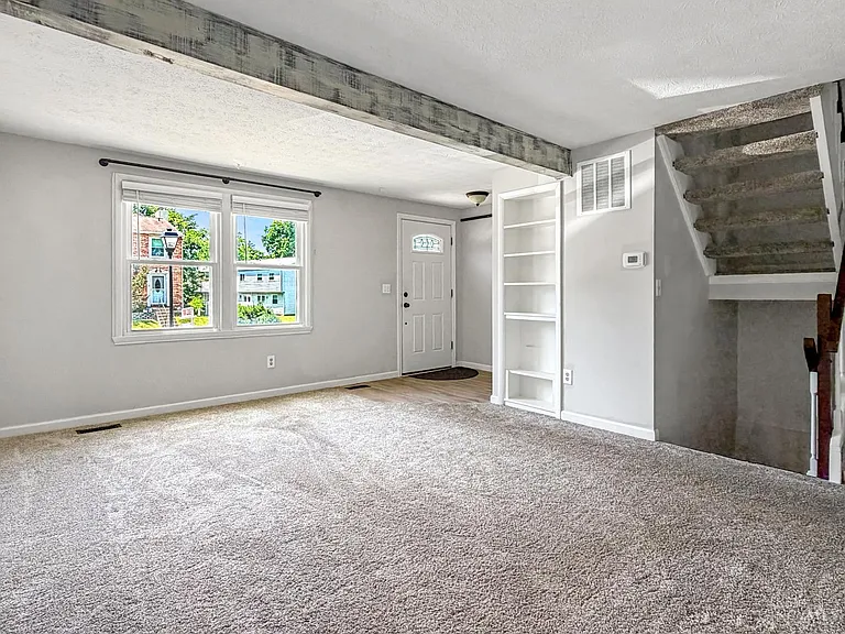 4560 New Market Ct #318 — Photo 5