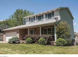 53221 Poplar Dr, Bridgeport, OH 43912