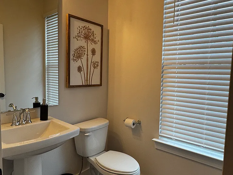 110 Wesser St — Photo 18