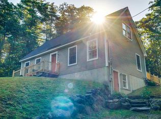 91 North Rd, Sandown, NH 03873