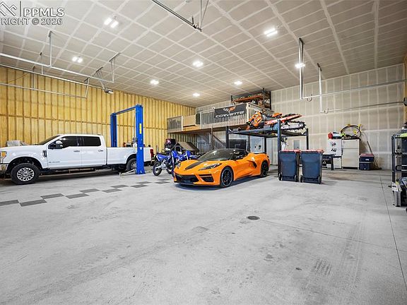 4th image of 16535 Sweet Rd