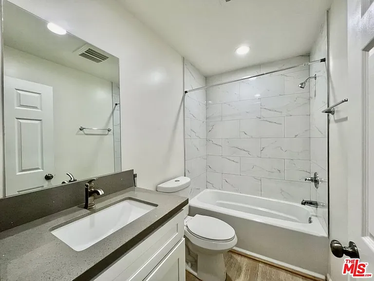 1409 N Hobart Blvd #101 — Photo 12