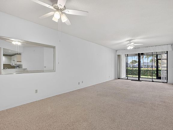 3rd image of 6101 SE Se Landing Way Way #5