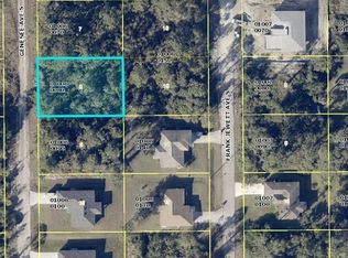525 Genesee Ave S, Lehigh Acres, FL 33974