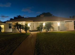 472 Delaine Dr, Corpus Christi, TX 78411