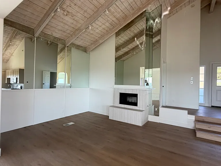 683 Marine View Ave #2 — Photo 5