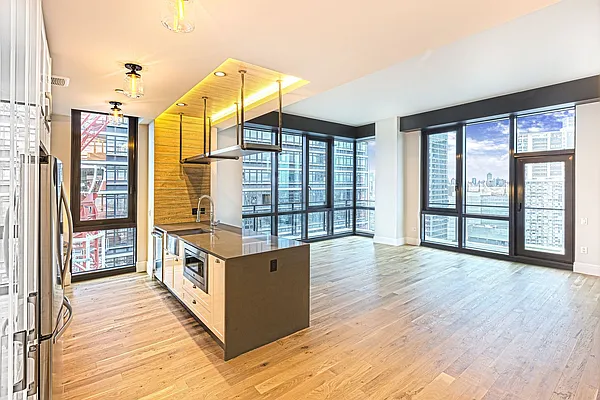 Rented by City View Living | media 141