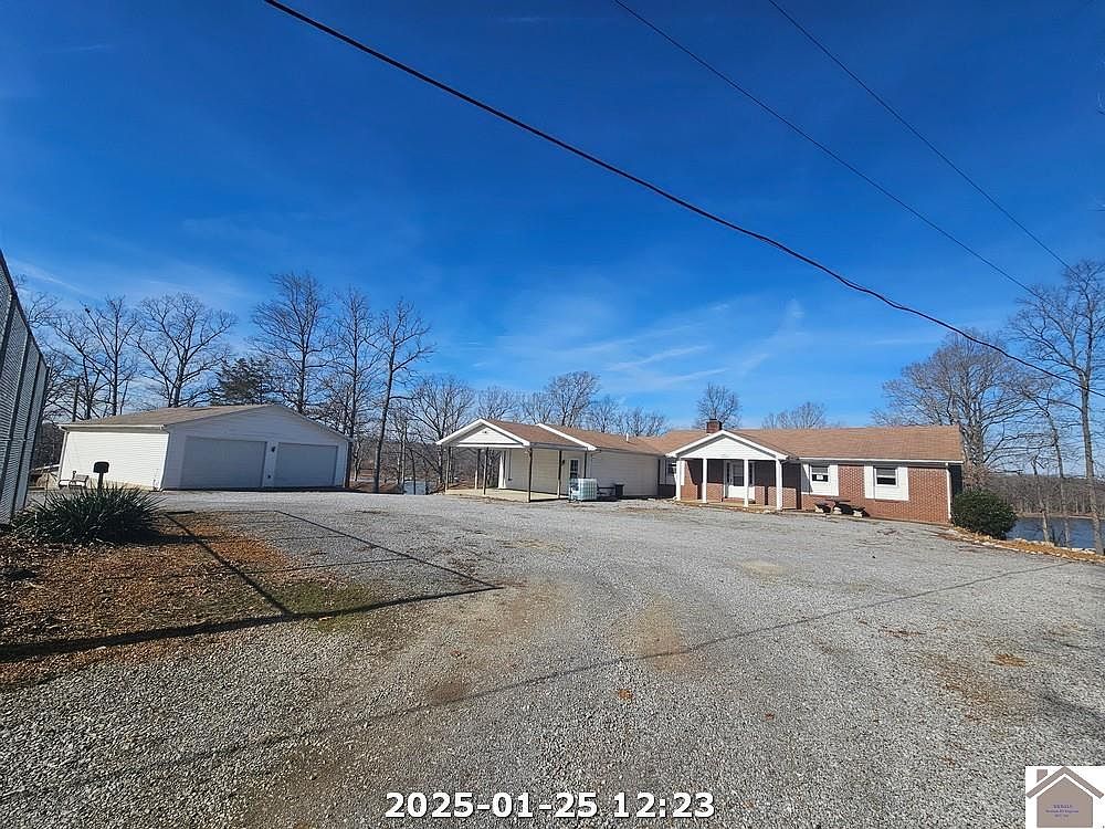 house on the hill Bonnet（Ballet）90 90 Hickory Hill Ln, Benton, KY 42025 | Zillow