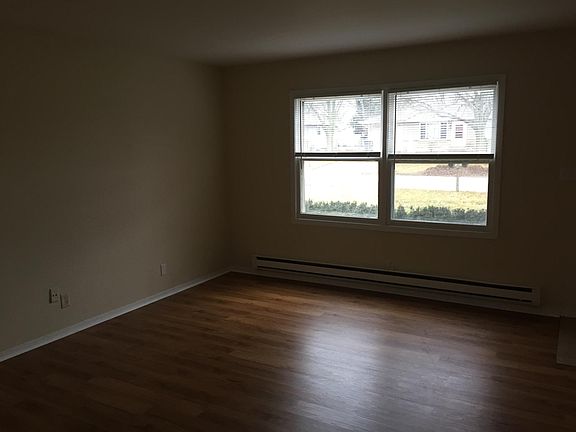 2nd image of 1829 Mulberry Dr