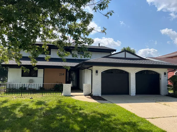 214 Cambridge Ln, Bloomingdale, IL 60108