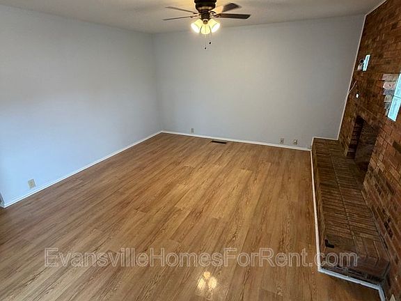 5th image of 719 Lexington Rd