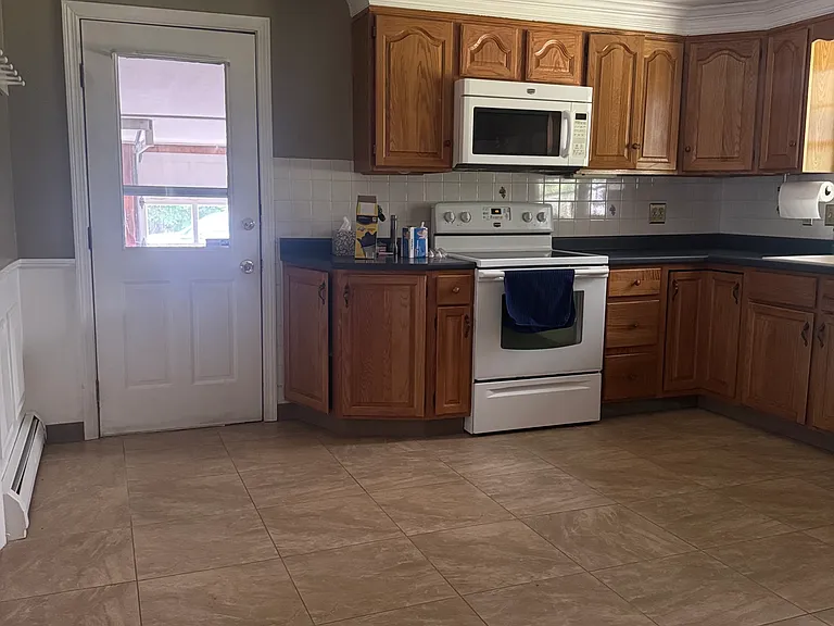 137 Newton Hill Rd — Photo 7