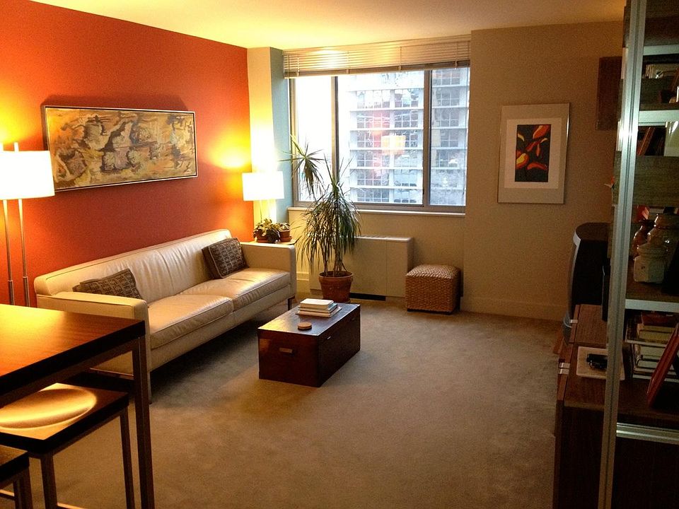 1st image of 600 E 8th St APT 4G