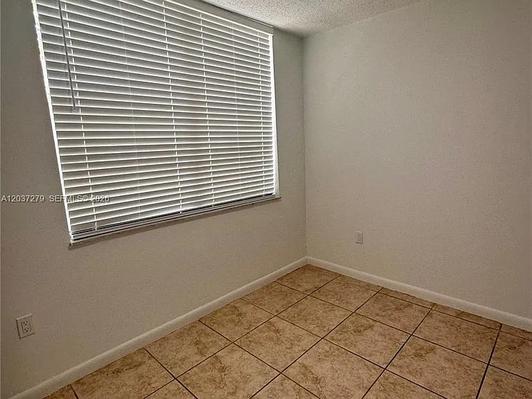 9360 Fontainebleau Blvd #309 — Photo 15