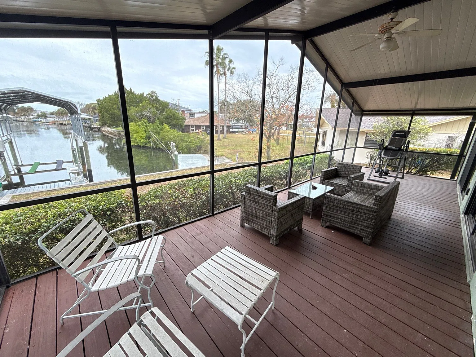 2 bed, 2.0 bath, 1484 sqft, $2,700 — Photo 3