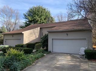 3955-3957 Cox Rd, Barberton, OH 44203