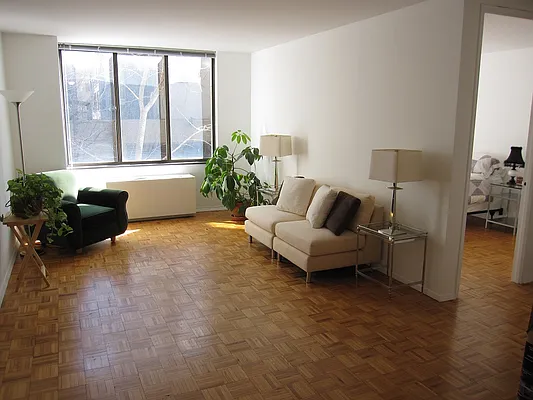 Rented by Newell and Assoc. | media 15