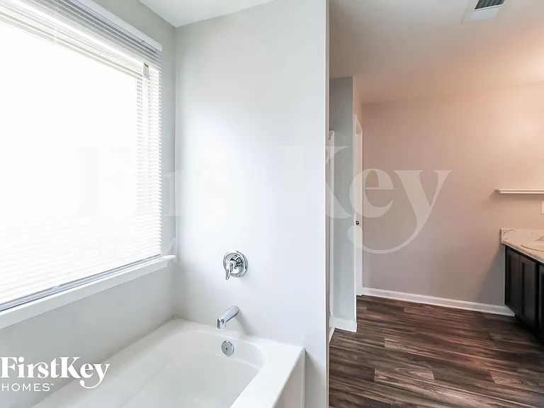 44 Southwind Cir — Photo 9