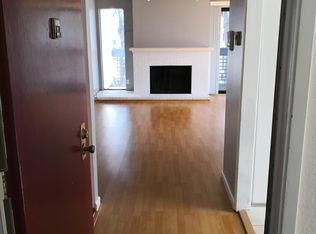 1075 Shell Blvd APT 12, Foster City, CA 94404