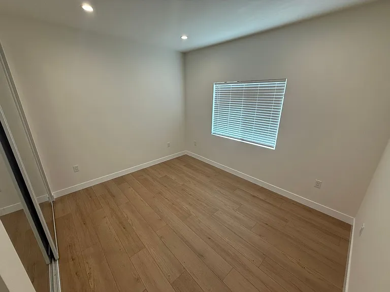 10959 Collins St — Photo 7