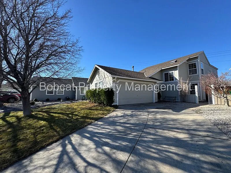 4260 Mina Way photo 1