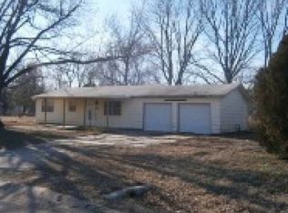 8013 S Victoria Ave, Haysville, KS 67060