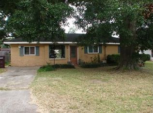 205 Saint Nicholas St, Luling, LA 70070