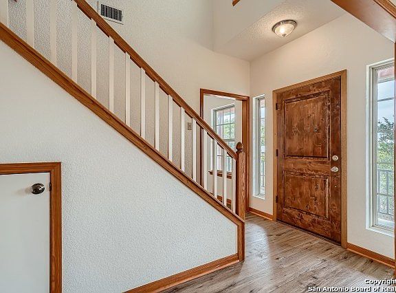 4th image of 306A Sparkling Springs Dr