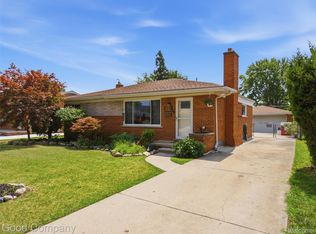 1576 Myrtle Ave, Madison Heights, MI 48071