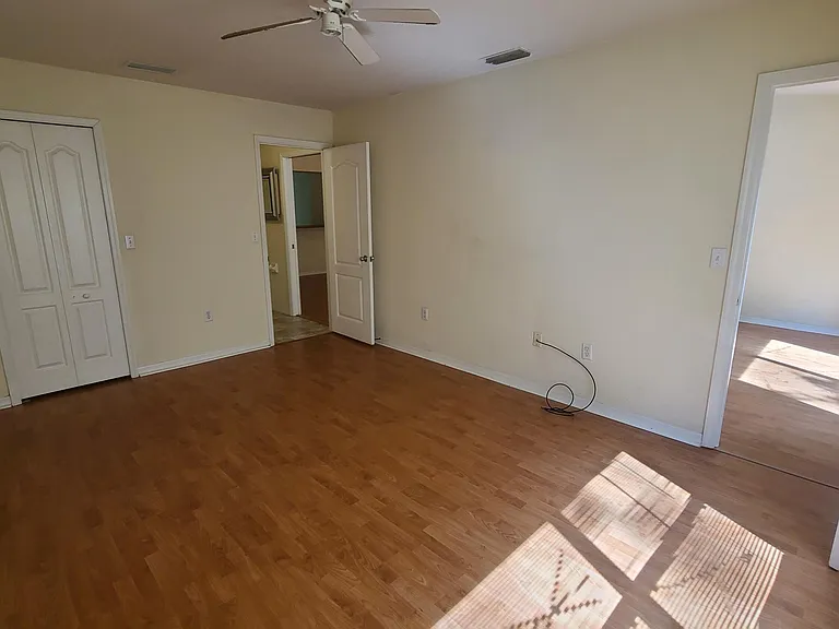1018 Grand Hickory Cir — Photo 11