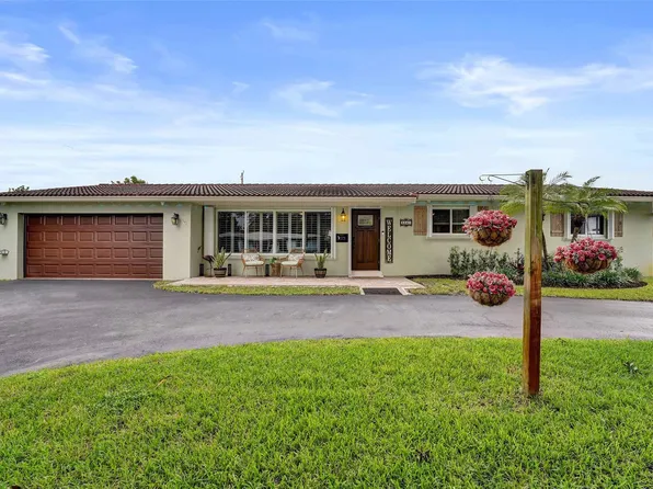 5541 SW 2nd Court, Plantation, FL 33317