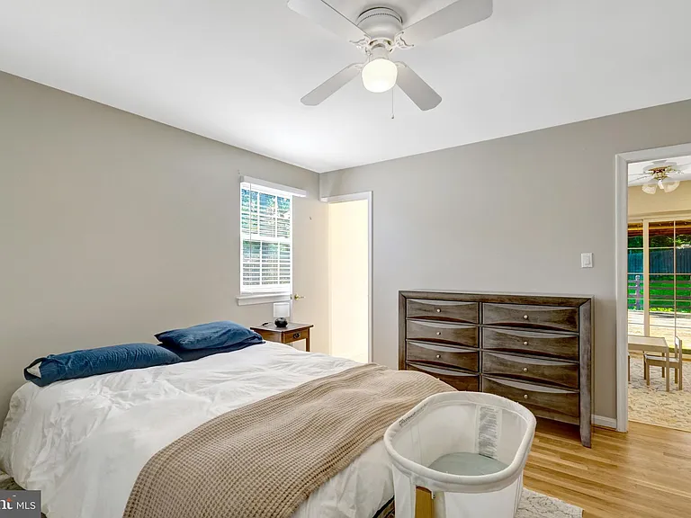 8527 Parliament Dr — Photo 33