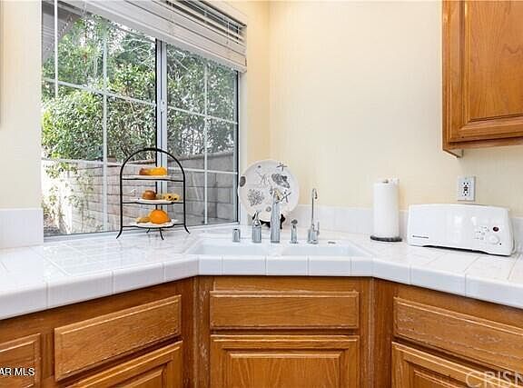 4th image of 3191 Arianna Ln