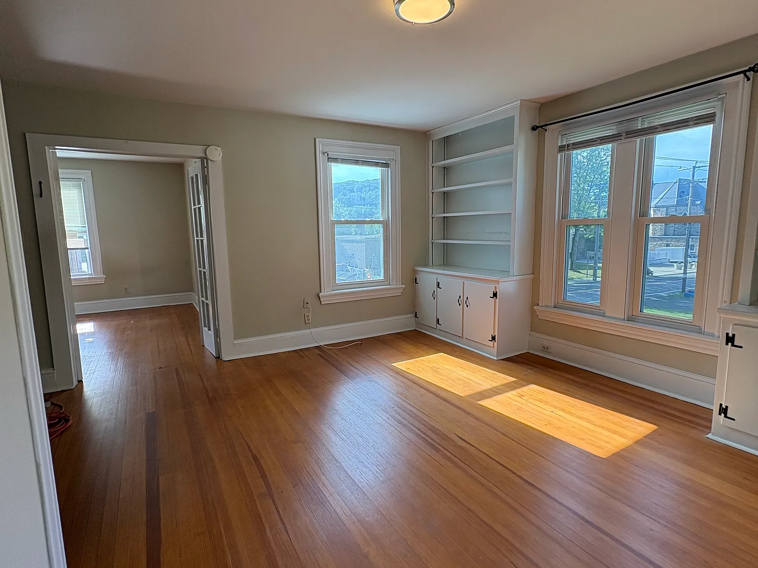 2 bed, 1125 sqft, $1,900 — Photo 3