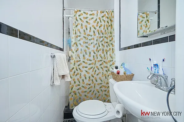Rented by Keller Williams NYC | media 31