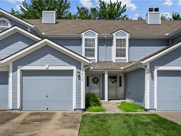 5613 NW Plantation Dr, Lees Summit, MO 64064