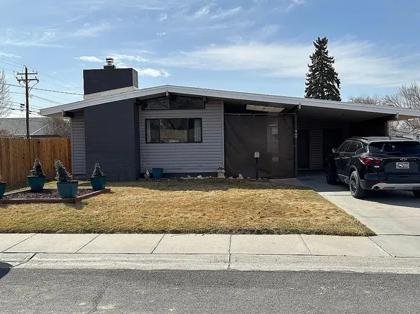 464 Cary St, Powell, WY 82435