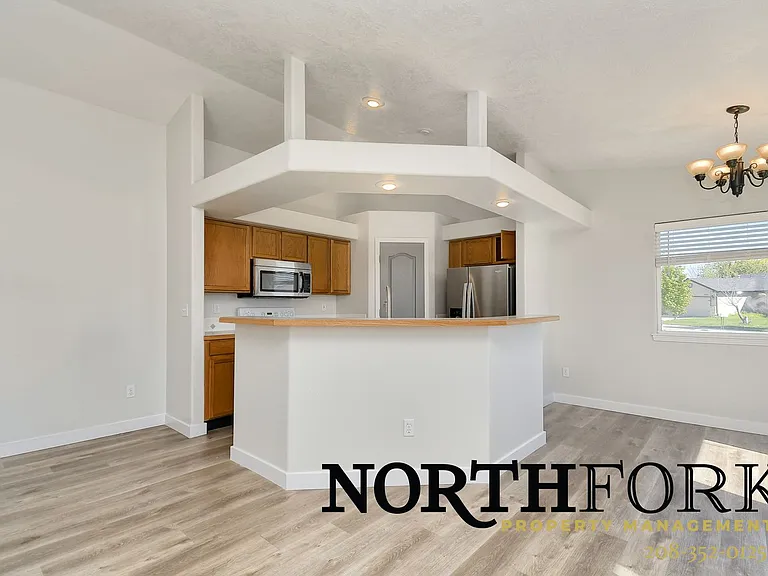 599 N Brownfield Way — Photo 5