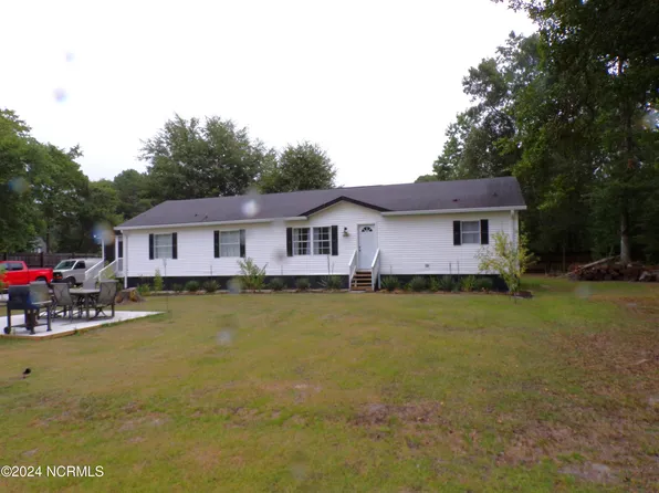 3350 Maco Road NE, Leland, NC 28451