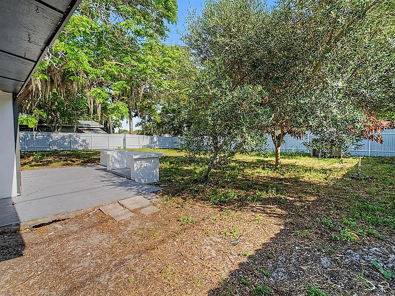 7708 Maryland Ave — Photo 43