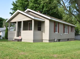 1202 S 13th St, Niles, MI 49120