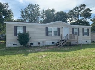 106 Fishtail Ct, Holly Ridge, NC 28445